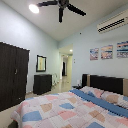 Homestay D'Univ 360 Place Seri Kembangan Buitenkant foto