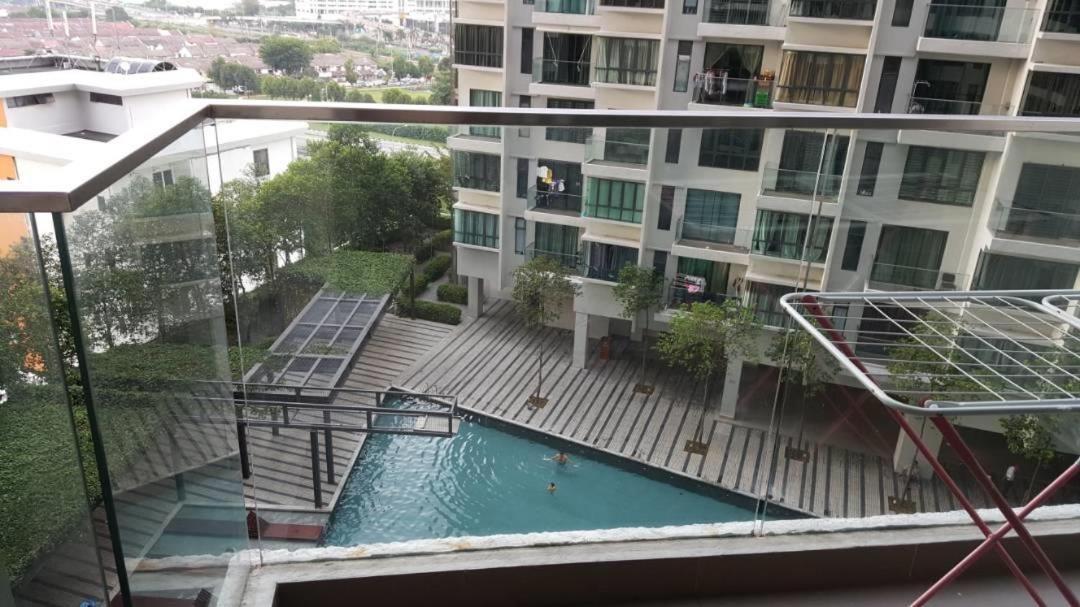 Homestay D'Univ 360 Place Seri Kembangan Buitenkant foto
