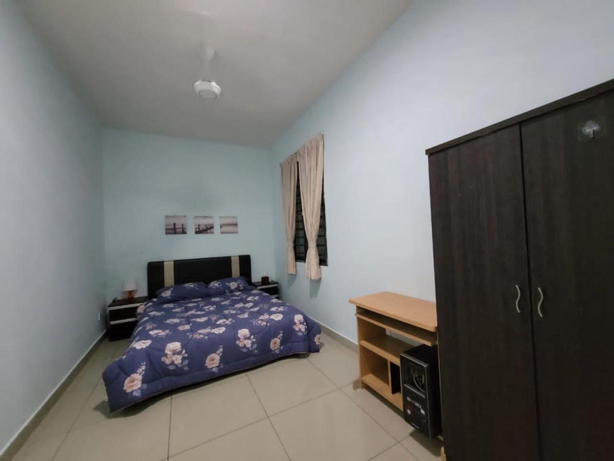 Homestay D'Univ 360 Place Seri Kembangan Buitenkant foto